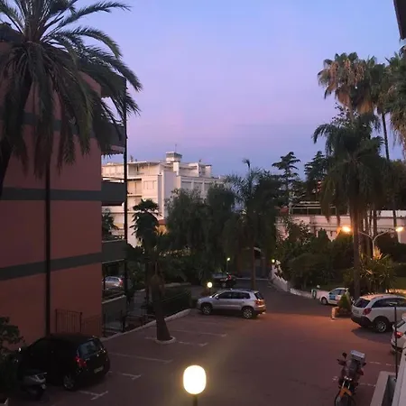 Petit Avec Classe Apartamento San Remo