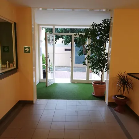 Petit Avec Classe * San Remo