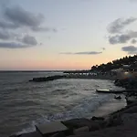 アパート Petit Avec Classe