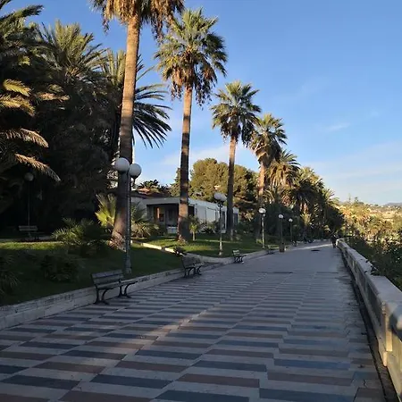 Apartament Petit Avec Classe San Remo